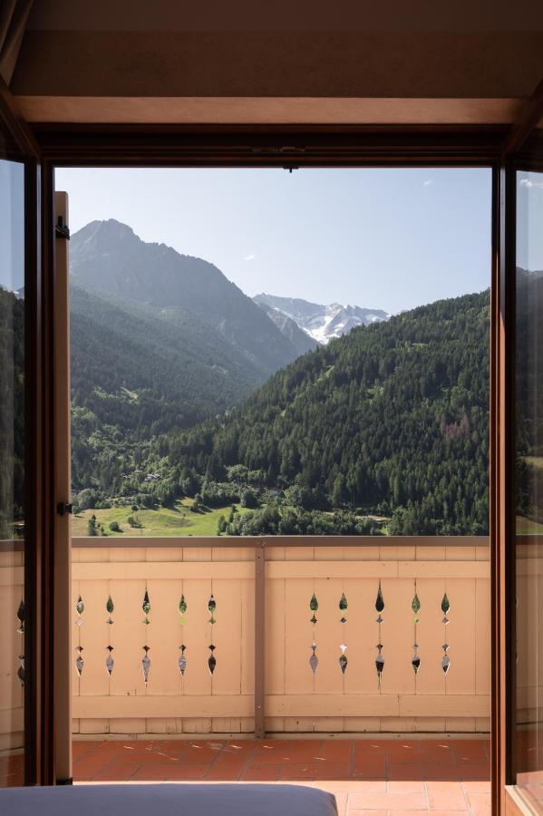 Hotel Vezza Alpine Lodge & Spa Vezza dʼOglio Eksteriør billede