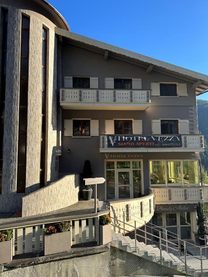 Hotel Vezza Alpine Lodge & Spa Vezza dʼOglio Eksteriør billede